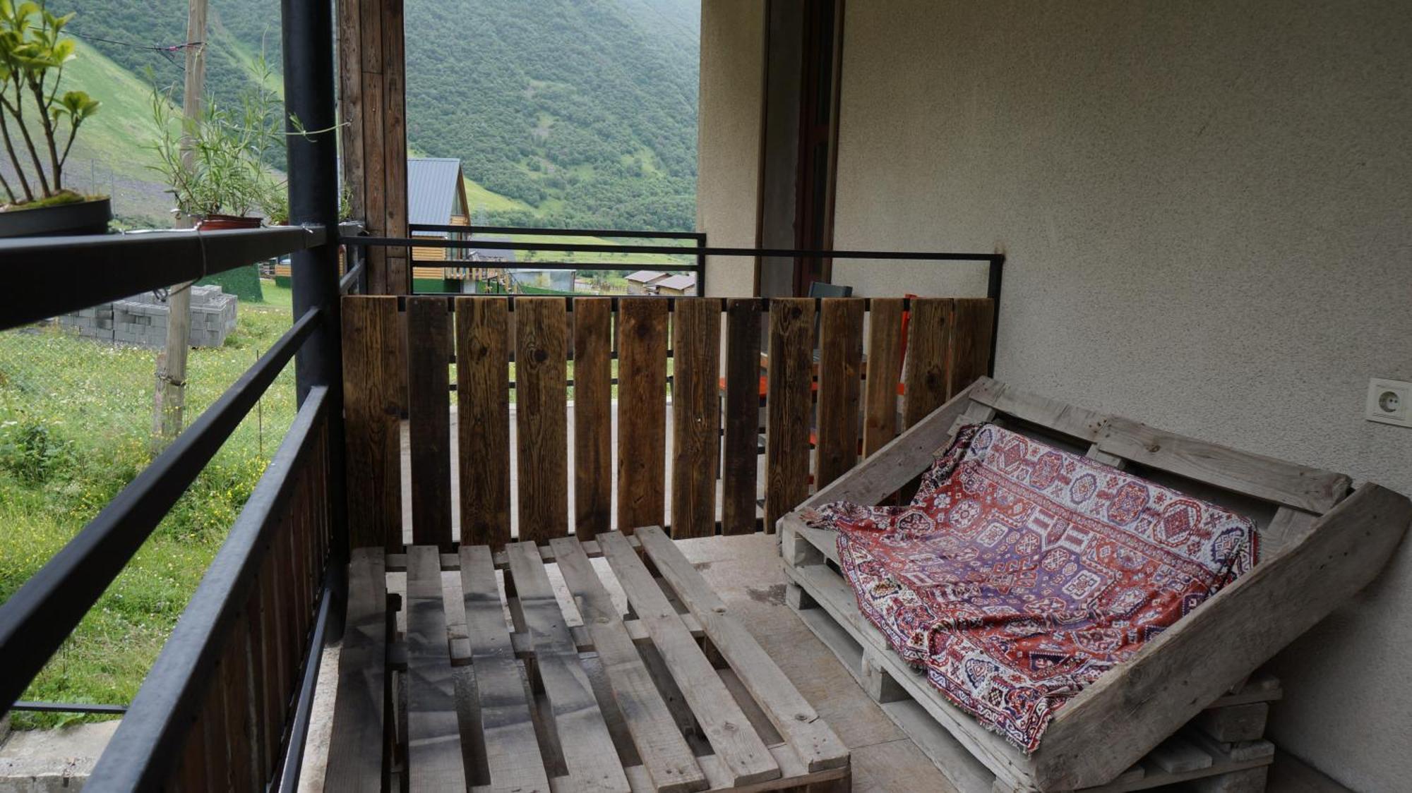 Arte In Kazbegi Hotel Bagian luar foto