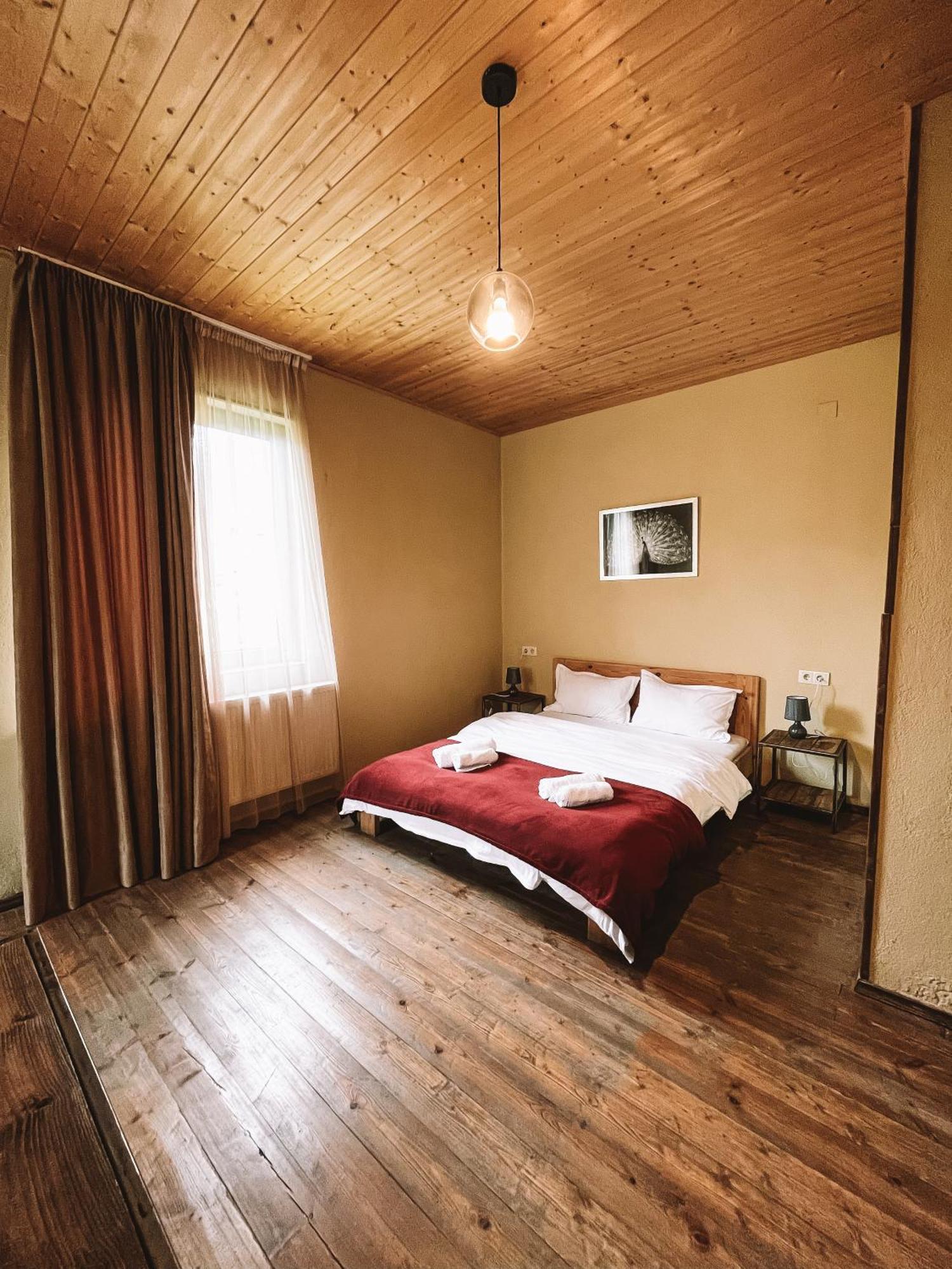 Arte In Kazbegi Hotel Bagian luar foto