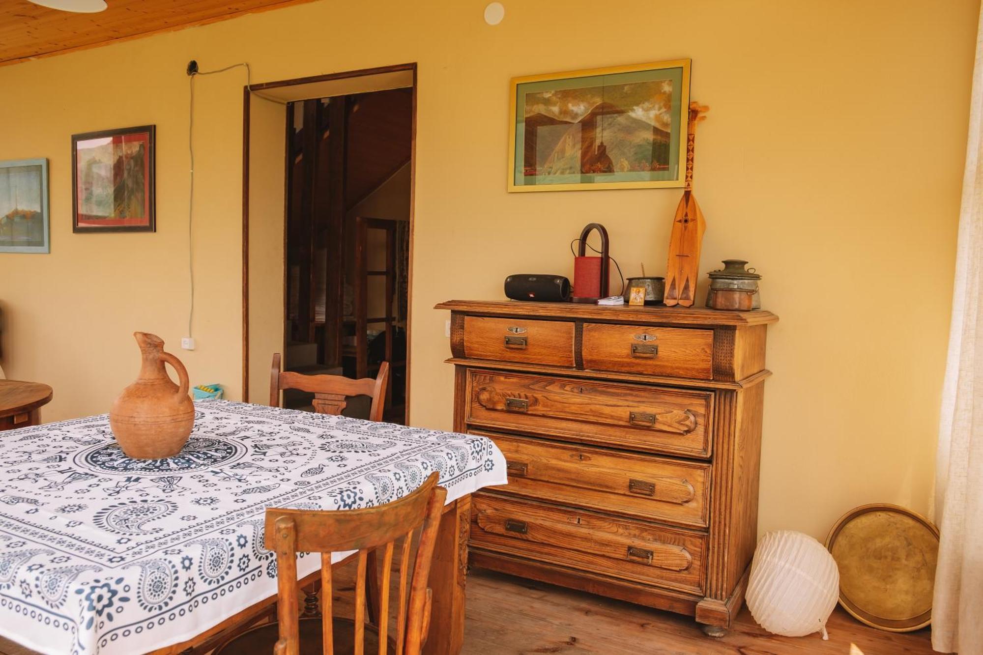 Arte In Kazbegi Hotel Bagian luar foto